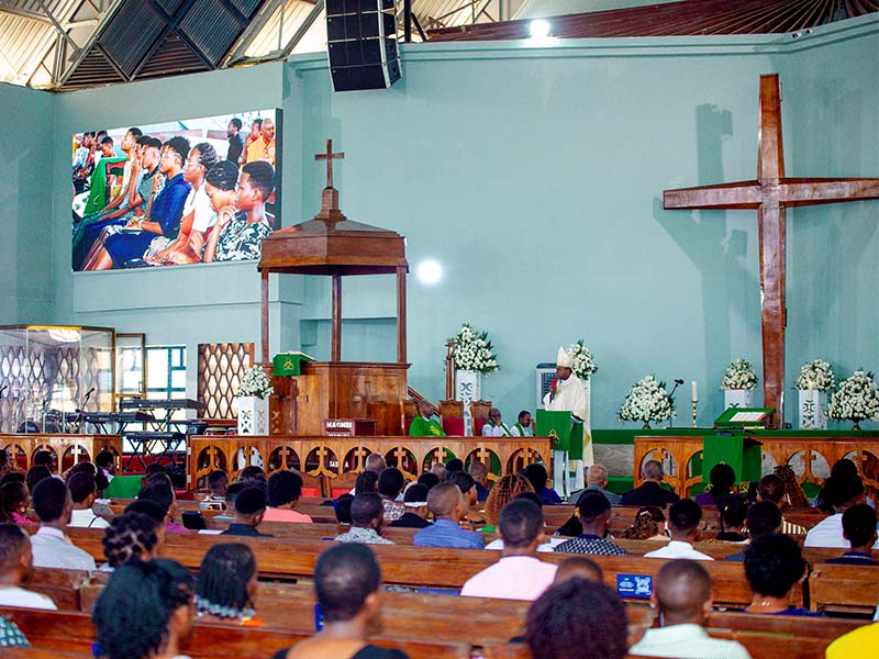 Special Worship Service of Bishop Dr. Alex G. Malasusa and the Graduates.
